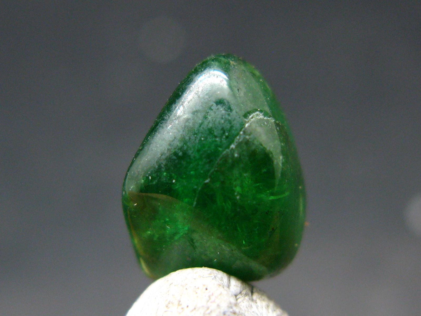 Gem Tsavorite Tsavolite Garnet Tumbled Stone from Tanzania - 4.07 Carats - 0.5"