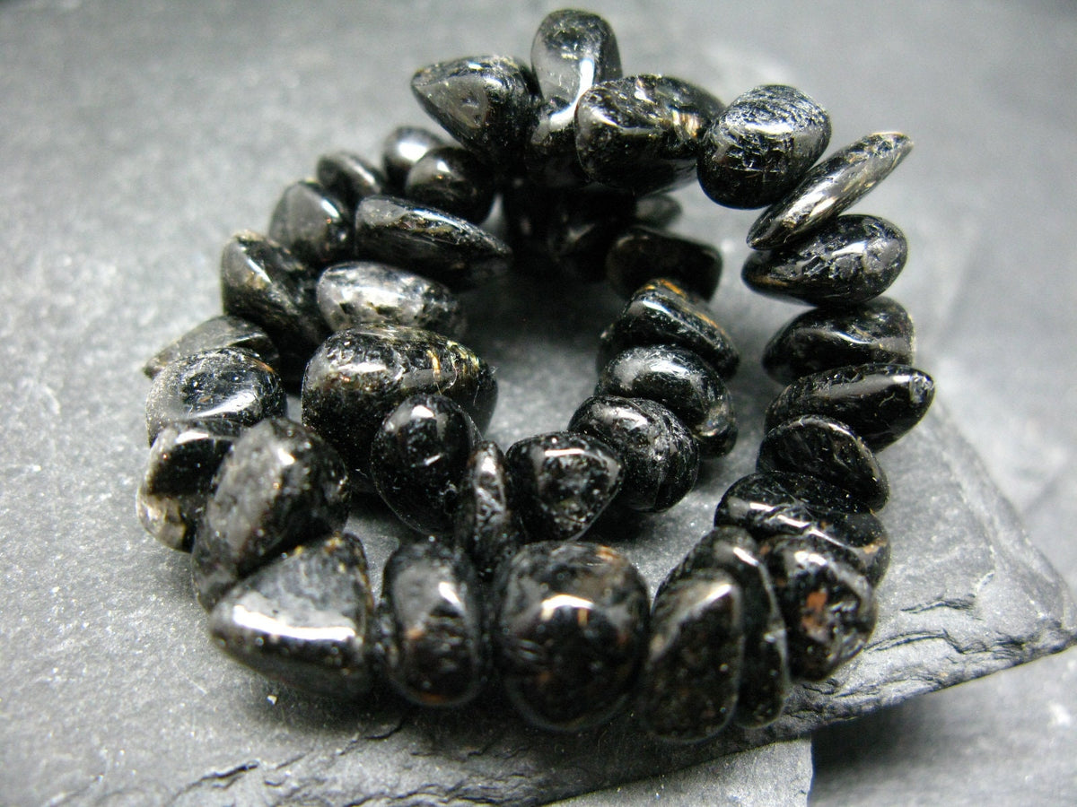 Nuumite Nuummite Genuine Bracelet ~ 7 Inches ~ 10mm Tumbled Beads