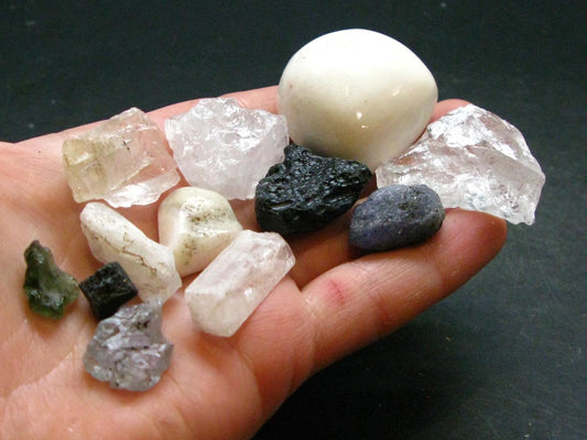 Synergy 12 Set Phenakite Moldavite Natrolite Petalite Danburite Tektite Scolecite Herderite Tanzanite Brookite 80.35 Gr