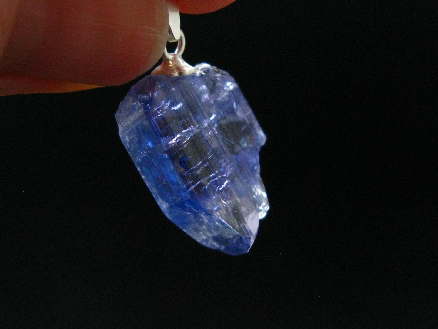 Tanzanite Pendant In Sterling Silver From Tanzania - 0.9" - 2.31 Grams