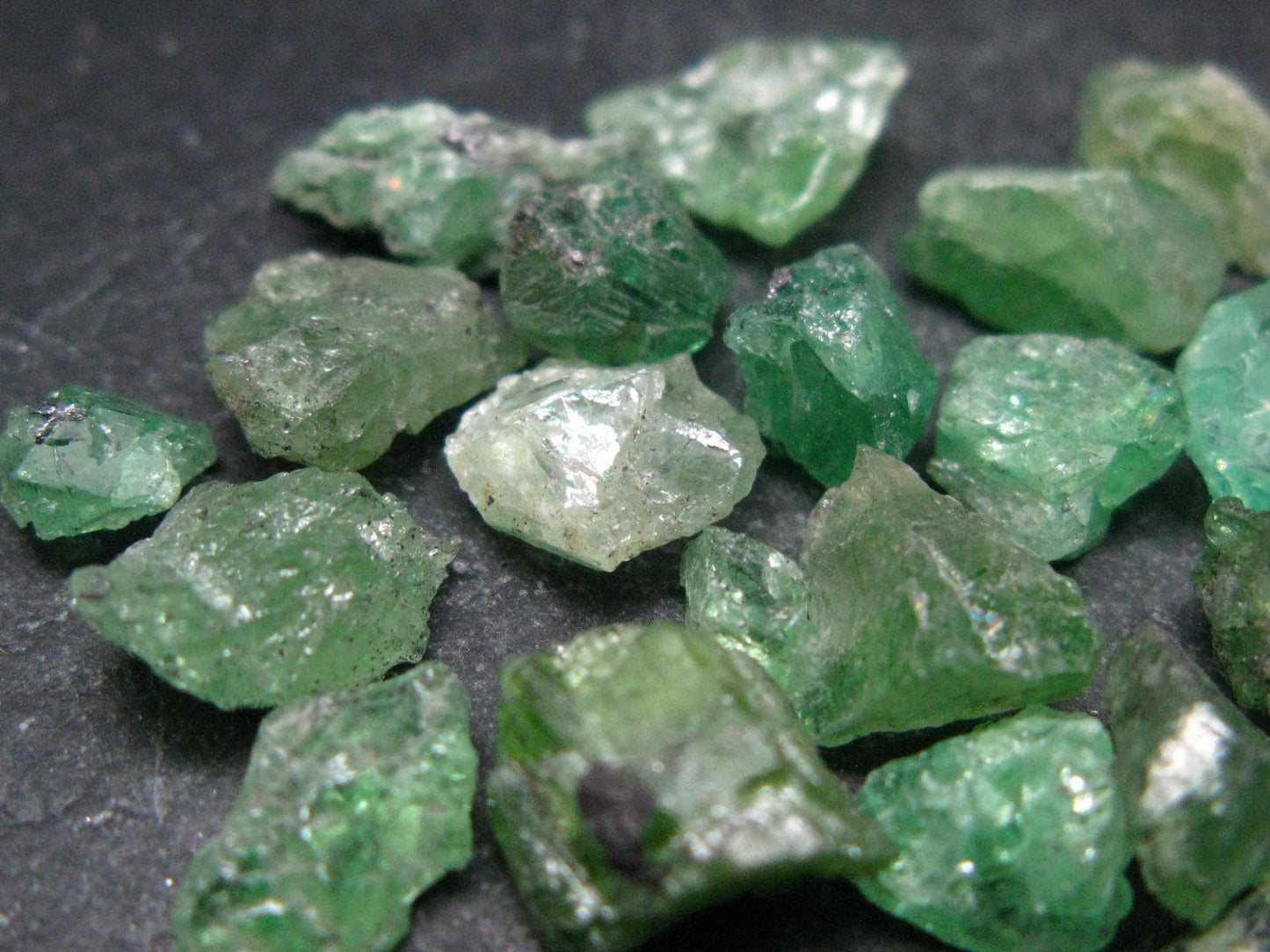 Lot of 25 Tsavorite Garnet Crystals From Tanzania - 49.65 Carats
