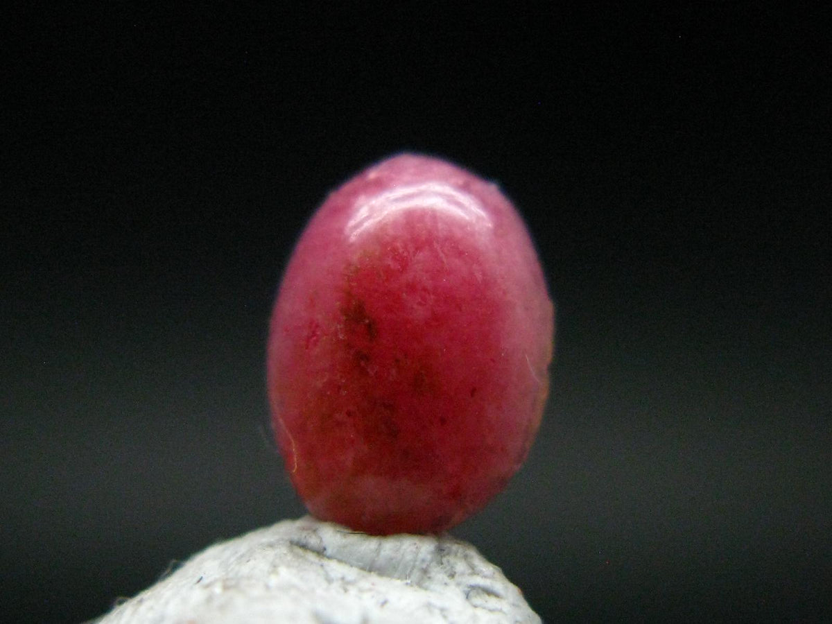 Rare Pink Tugtupite Gem Cabochon From Greenland - 0.61 Carats - 8x6mm