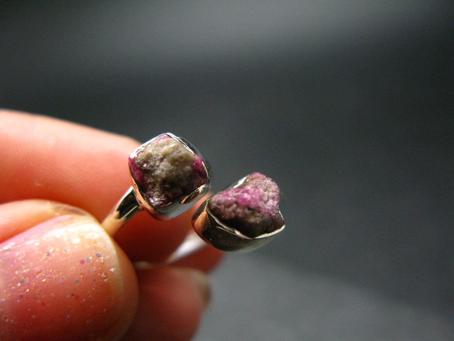 Beautiful Bixbite Red Emerald Beryl Silver Ring From Utah USA - Adjustable Size - 2.19 Grams