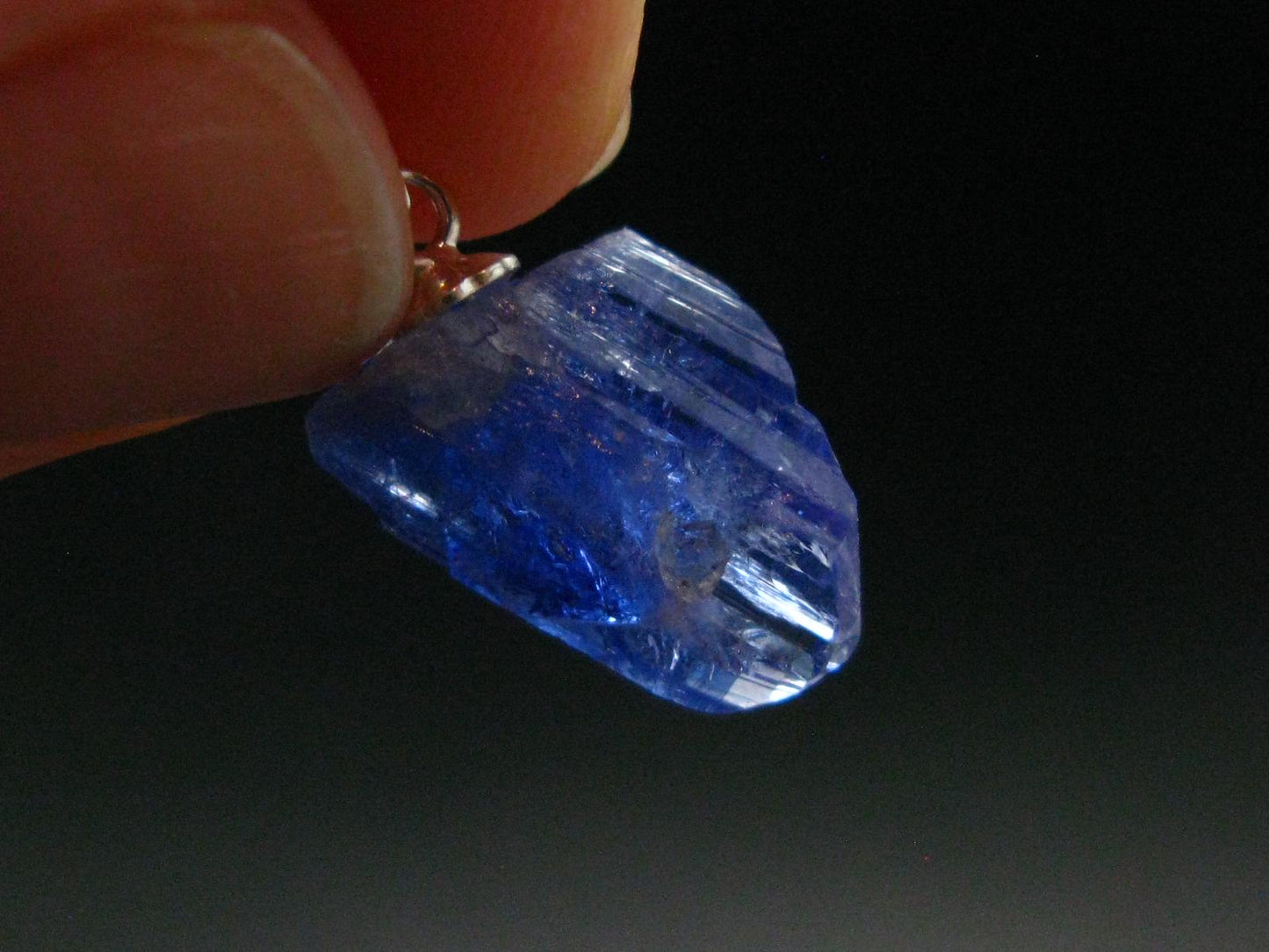 Tanzanite Pendant In Sterling Silver From Tanzania - 0.8" - 1.54 Grams