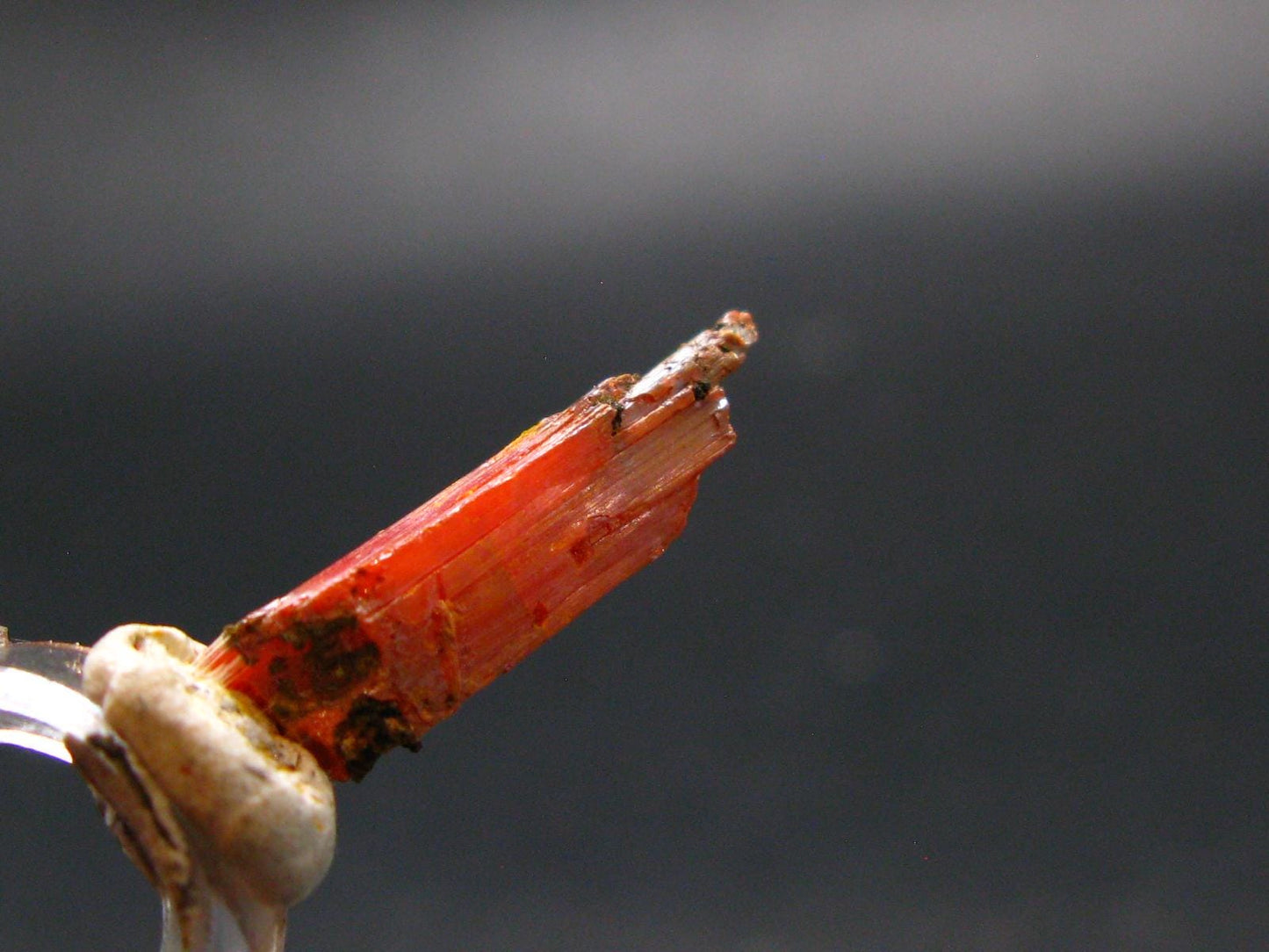 Large Orange Crocoite Crystal From Australia - 0.9" - 9.70 Carats
