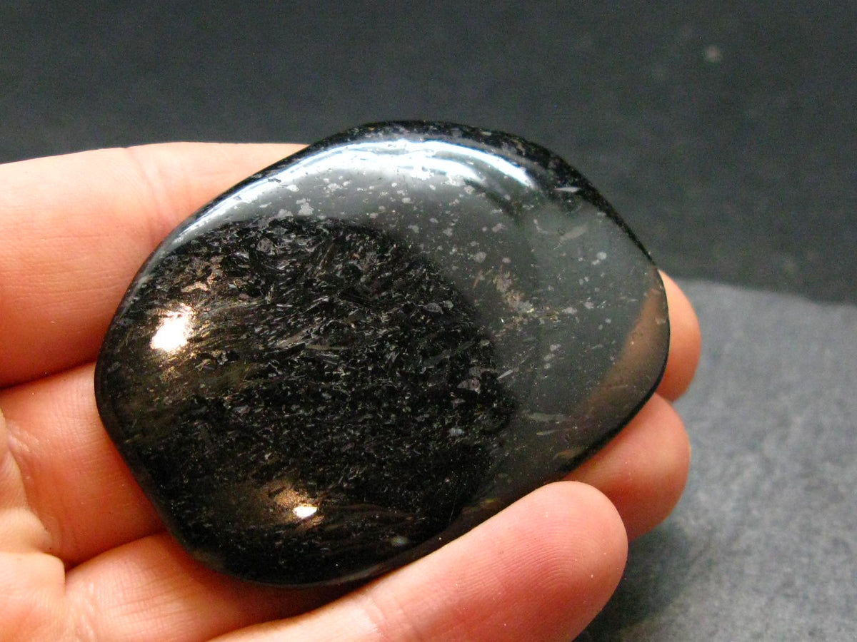 Rare Nuumite Nuummite Tumbled Stone From Greenland - 27.64 Grams - 1.9"