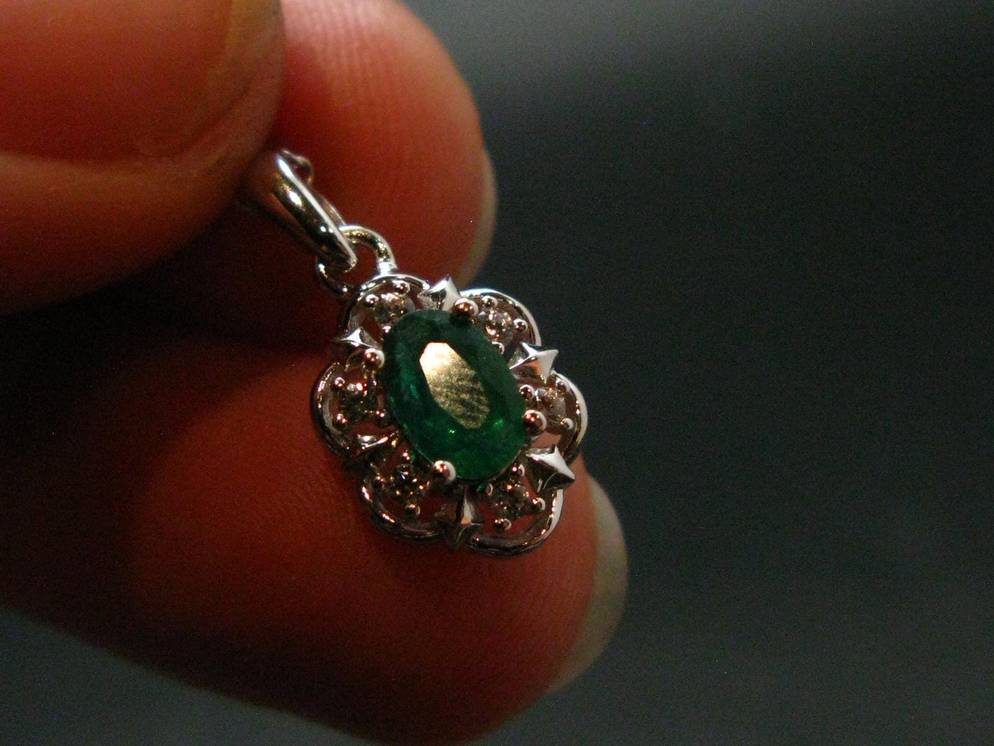 Emerald Silver Pendant W/Chain From Colombia - 2.13 Grams Total