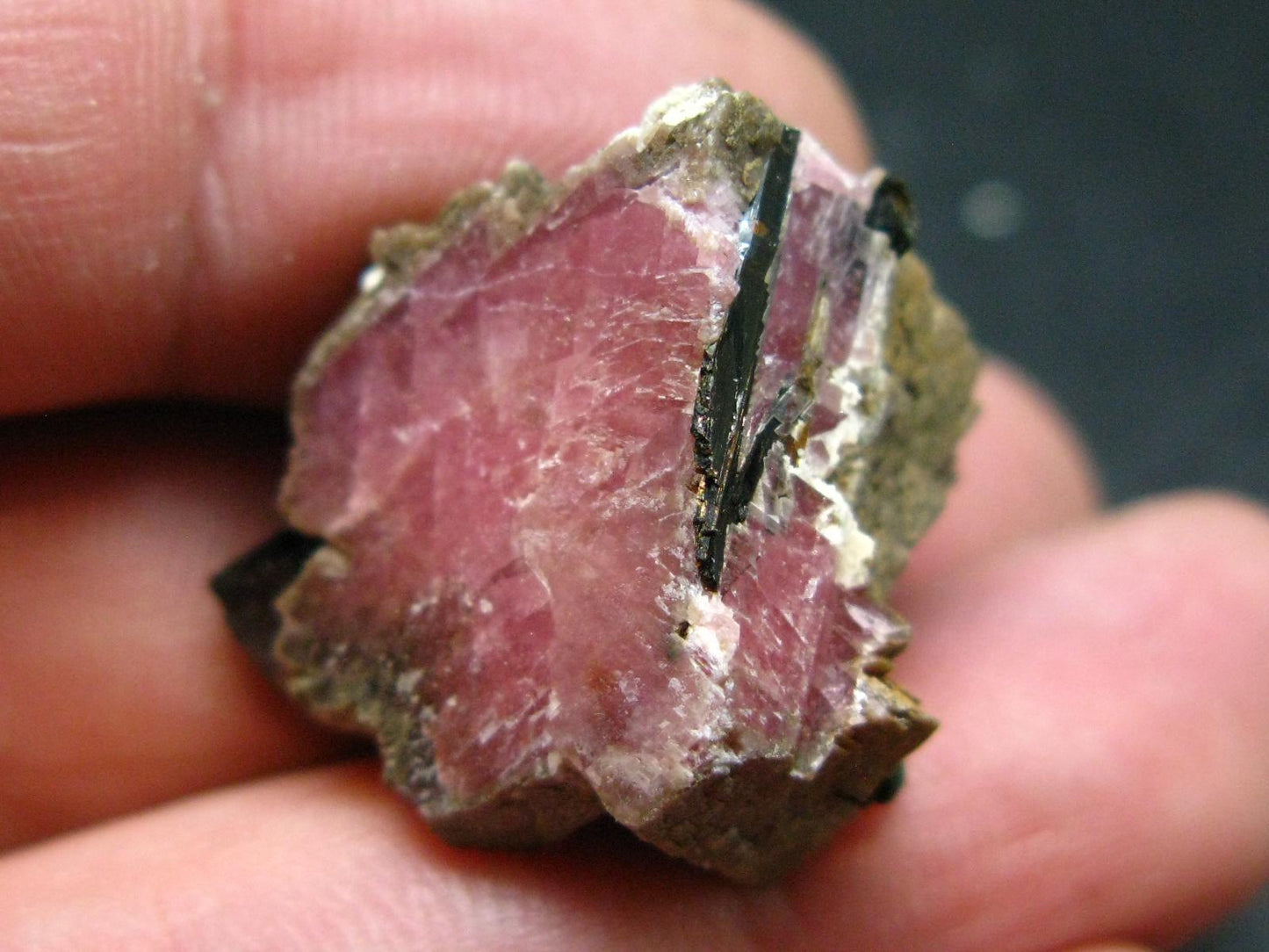 Rare Rhodochrosite crystal from Canada - 1.1" - 10.78 Grams