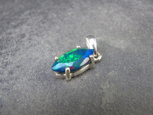 Rare Black Opal Sterling Silver Pendant from Australia - 0.7" - 1.04 Grams