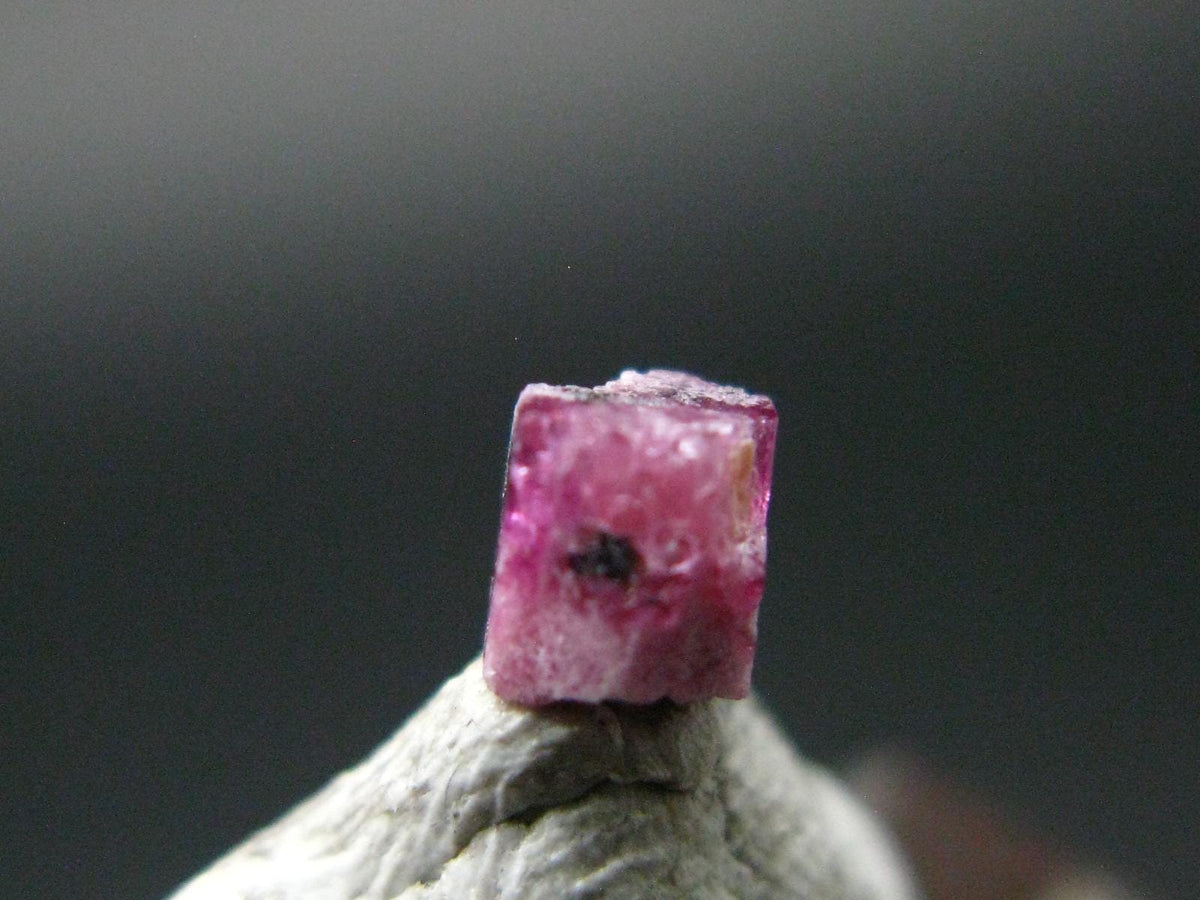 Nice Rare Gem Bixbite Red Emerald Beryl Crystal From Utah USA - 0.37 Carats