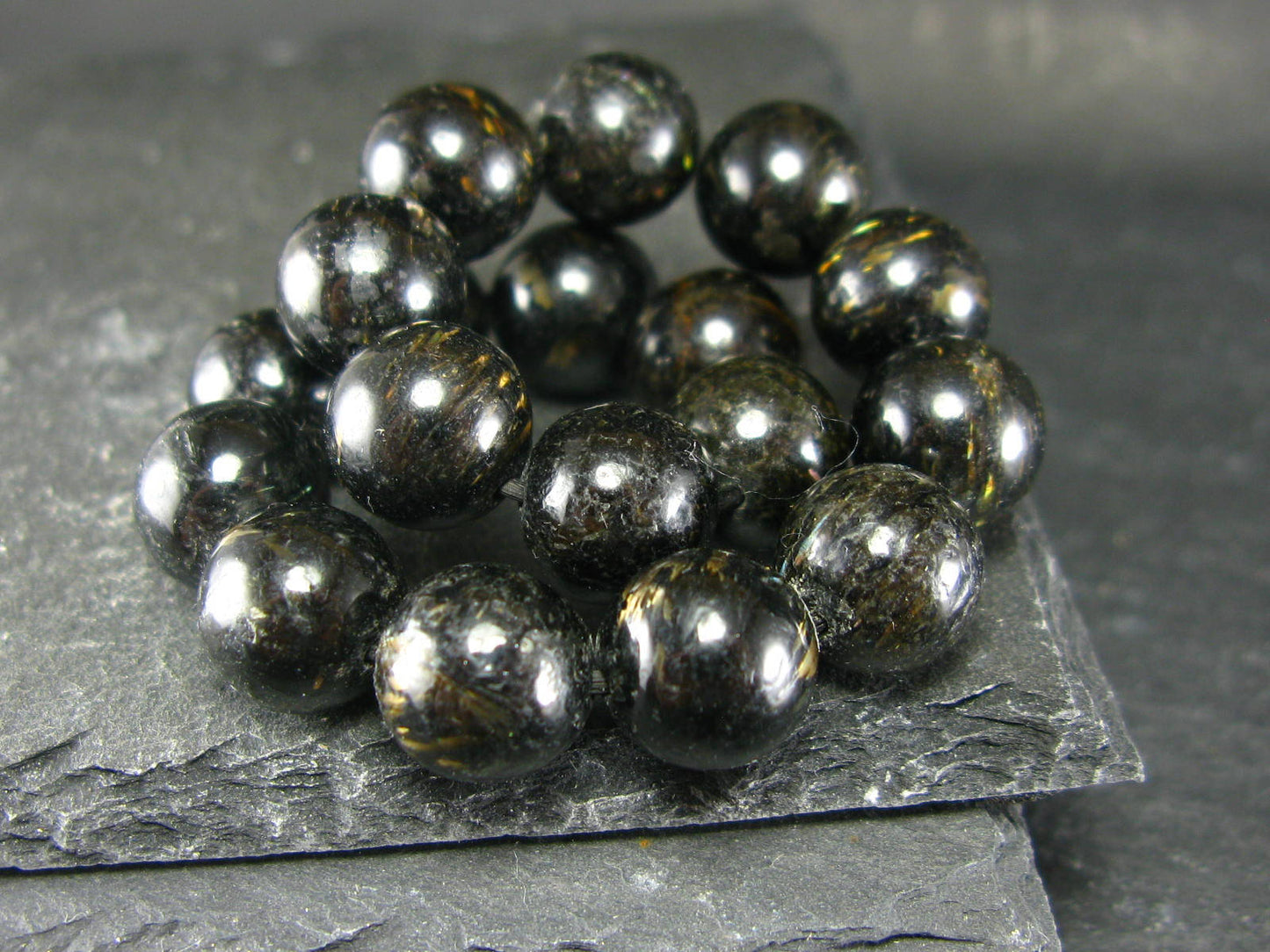 Nuumite Nuummite Genuine Bracelet ~ 7 Inches ~ 10mm Round Beads