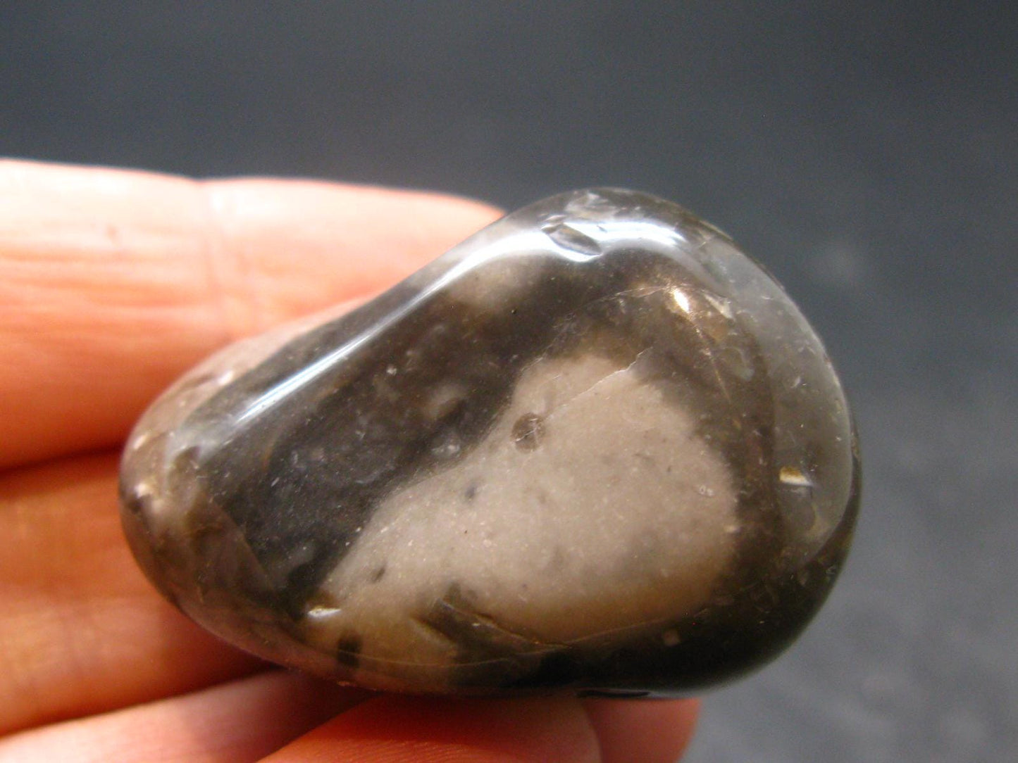 Natural Circle Stone Tumbled Stone from UK - 1.4" - 28.26 Grams