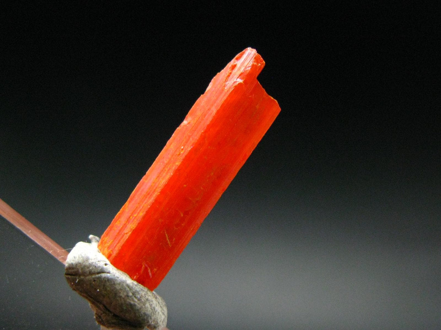 Large Orange Crocoite Crystal From Australia - 0.1" - 5.80 Carats