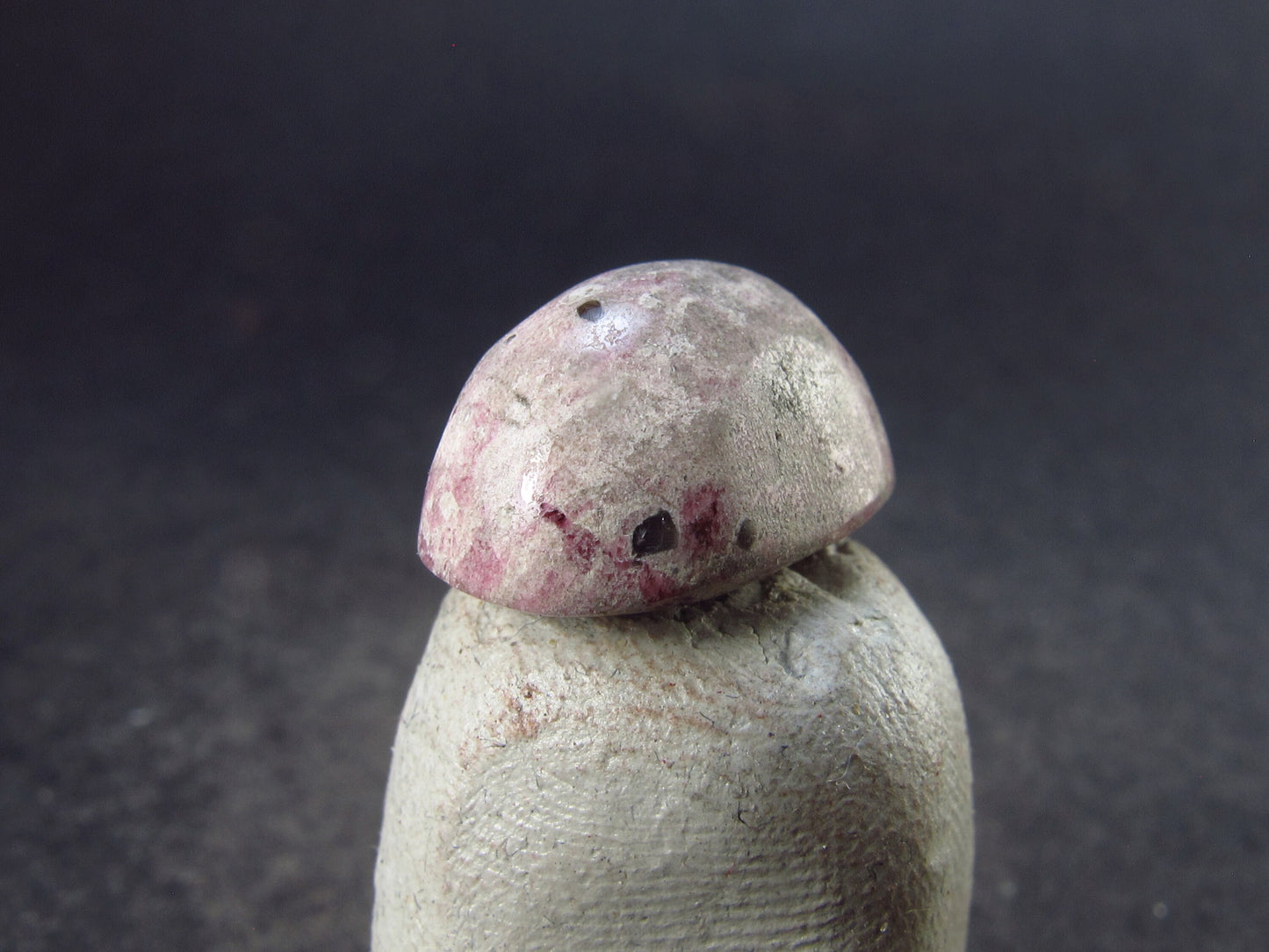 Beautiful Rare Gem Bixbite Red Beryl Emerald Cabochon From Utah USA - 10.9 Carats - 17x12mm