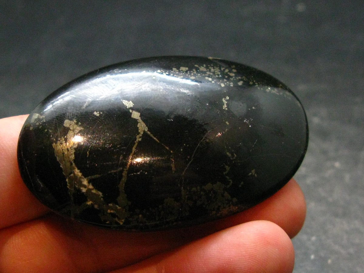 Healers Gold Tumbled Stone From USA - 2.1" - 36.96 Grams