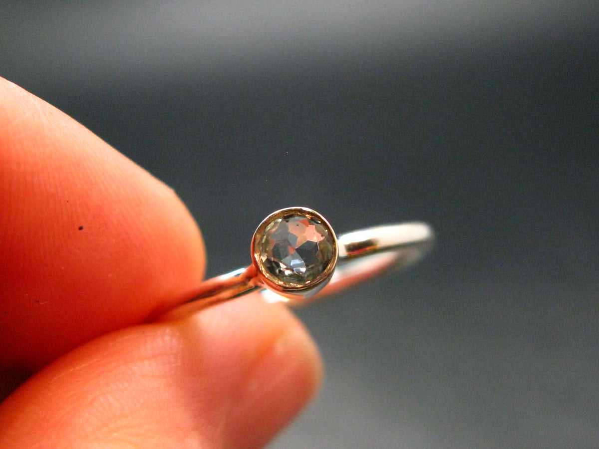 Genuine Facetted Aquamarine Gem Sterling Silver Ring - Size 8 - 1.84 Grams
