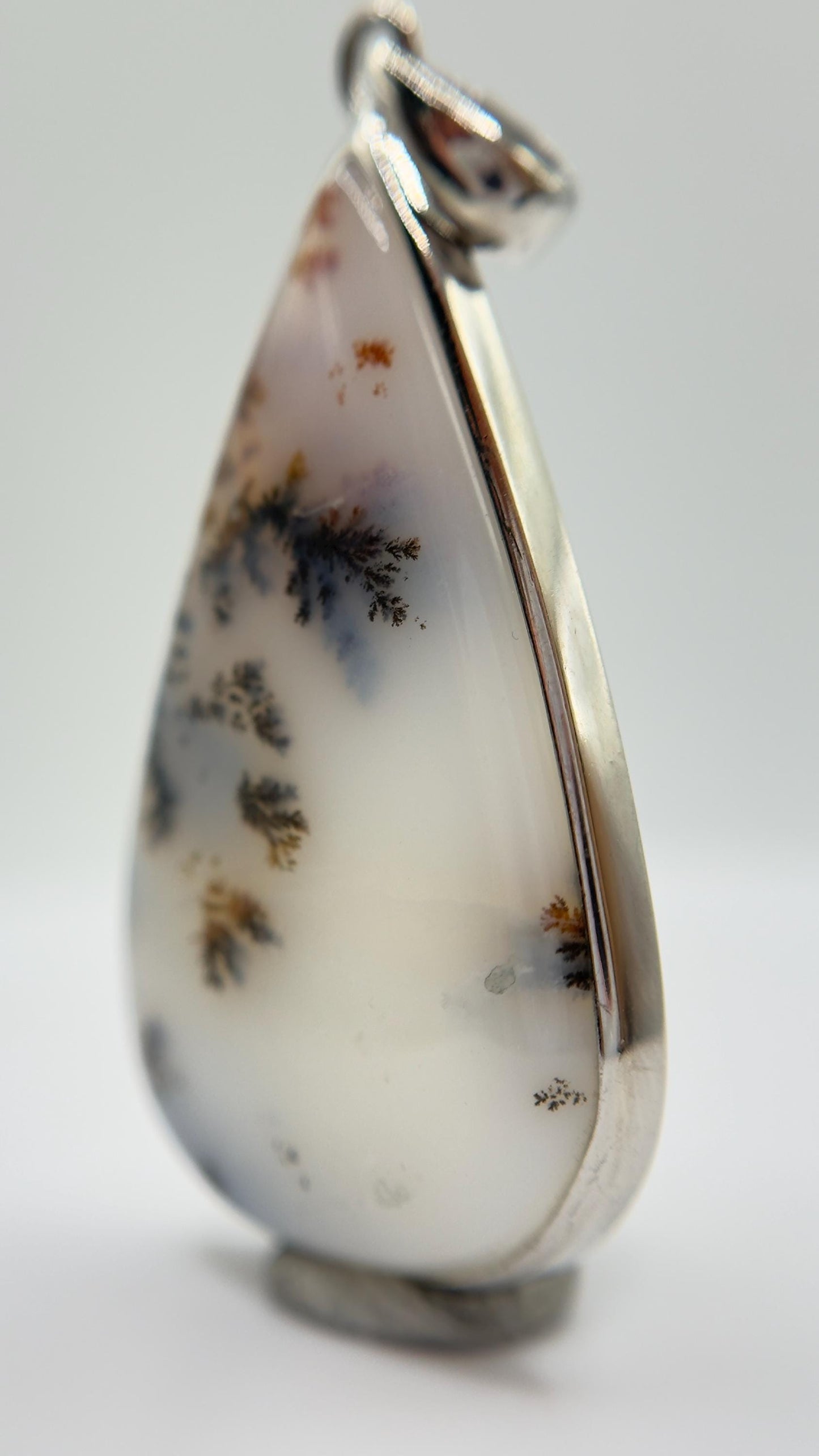 Agate Teardrop Pendant – Natural Scenic Pattern Statement Jewelry