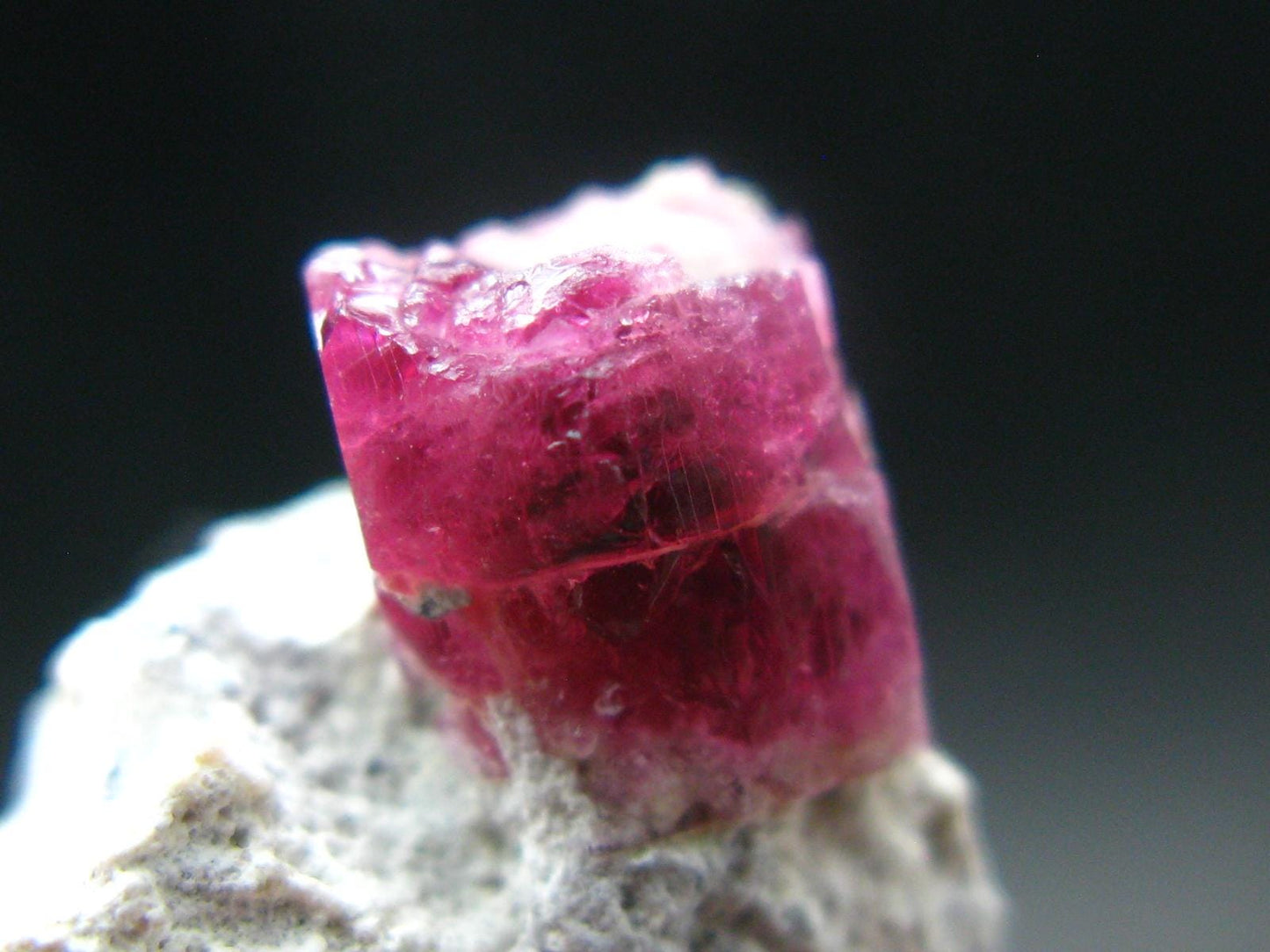 Rare Gem Bixbite Red Emerald Beryl Cluster From Utah USA - 1.2" - 4.75 Grams