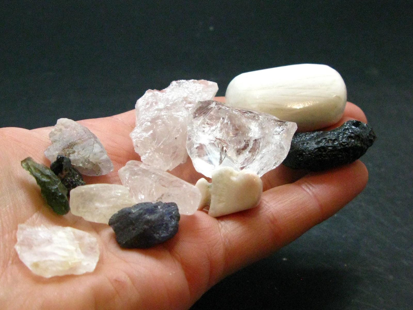 Synergy 12 Set Phenakite Moldavite Natrolite Petalite Danburite Tektite Scolecite Herderite Tanzanite Brookite 66.96 Gr
