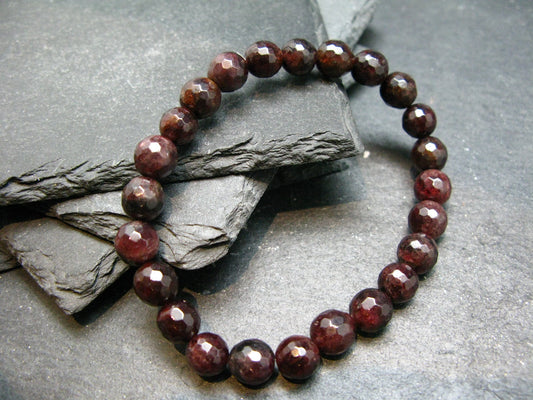 Garnet Almandine Genuine Bracelet ~ 7 Inches ~ 8mm Facetted Beads