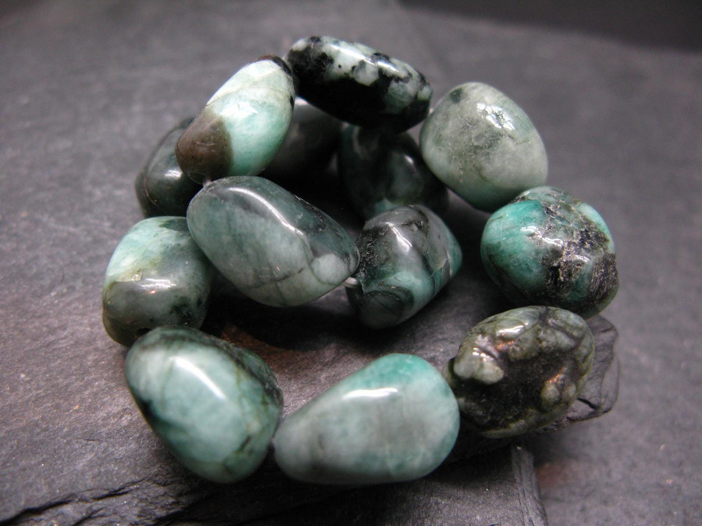 Emerald Genuine Bracelet ~ 7 Inches ~ 16mm Tumbled Beads