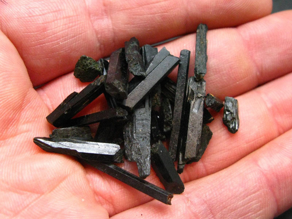Lot of 25 Rare Aegirine Crystals From Malawi - 11.6 Grams
