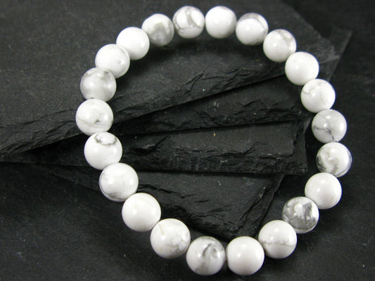 Howlite Genuine Bracelet ~ 7 Inches ~ 8mm Round Beads