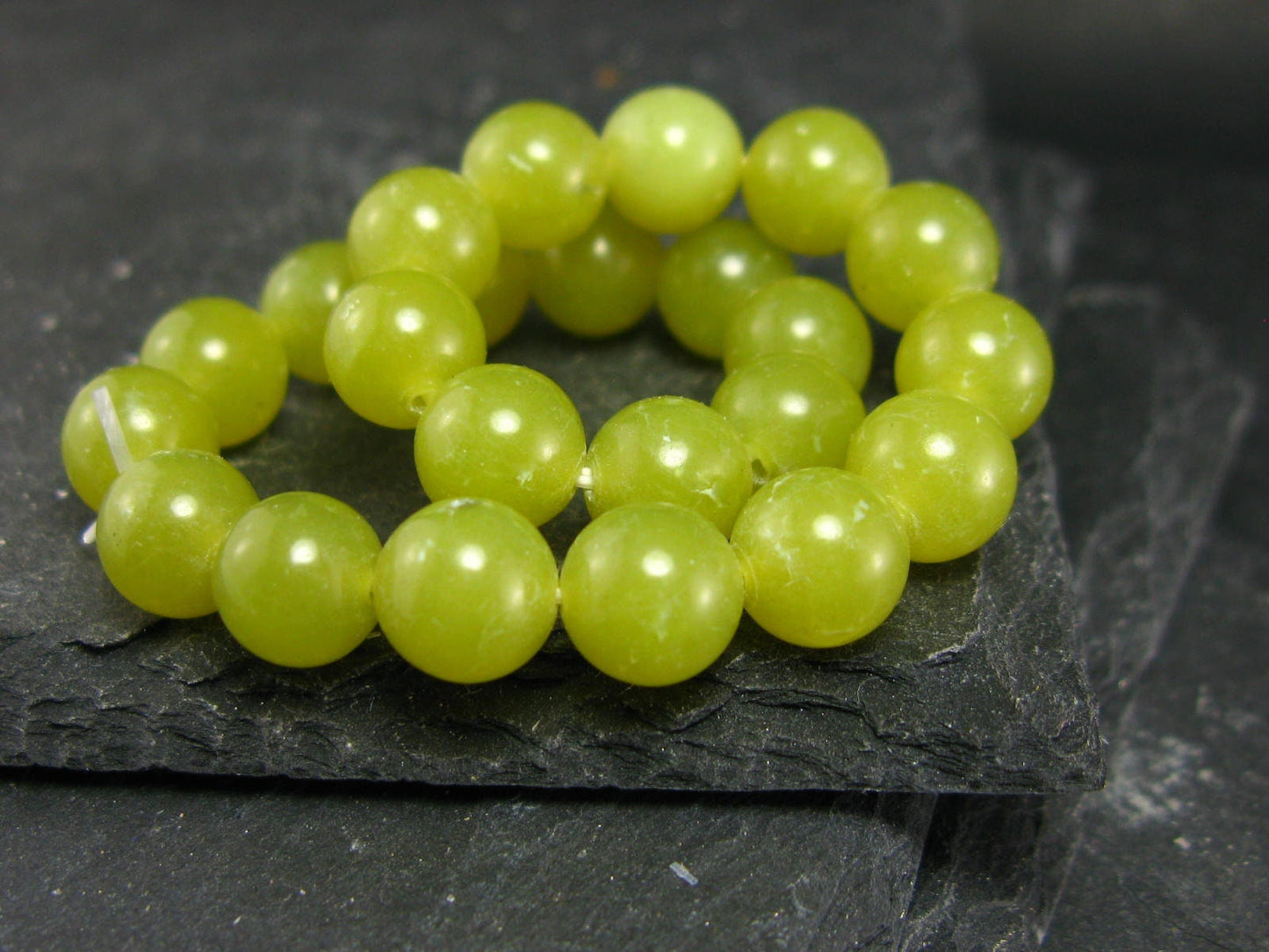 Healerite Serpentine Genuine Bracelet ~ 7 Inches ~ 8mm Round Beads