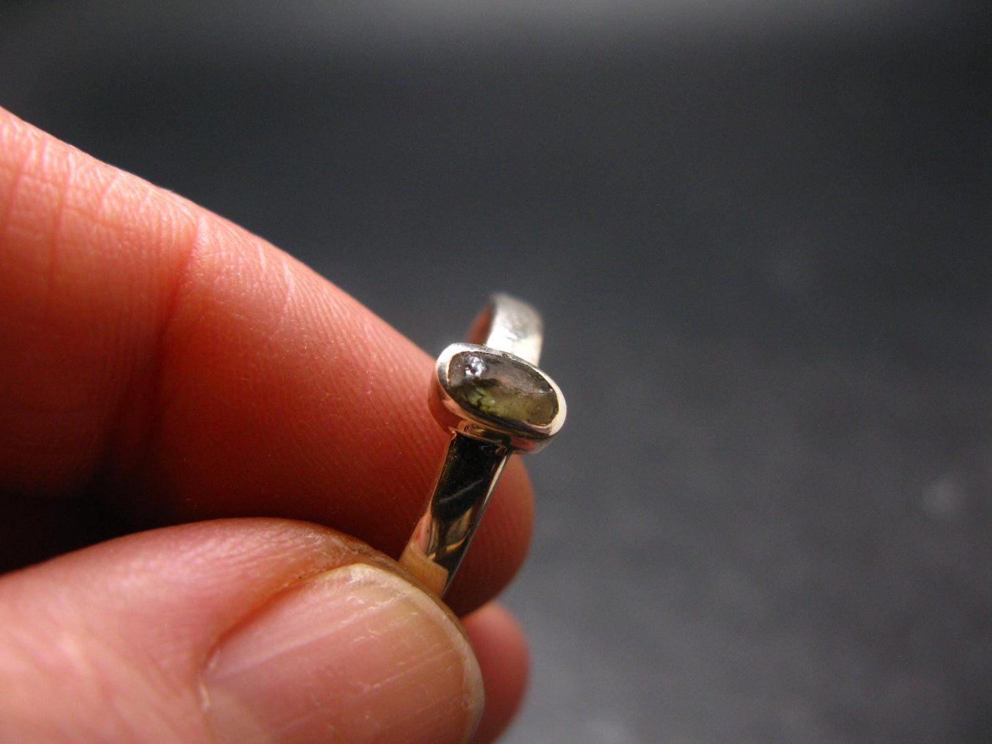 Cute Gem Moldavite Sterling Silver Ring From Czech Republic - Size 7.5 - 1.4 Grams