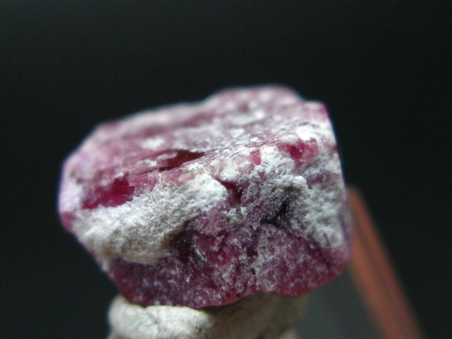 Nice Rare Gem Bixbite Red Emerald Beryl Crystal From Utah USA - 11.11 Carats