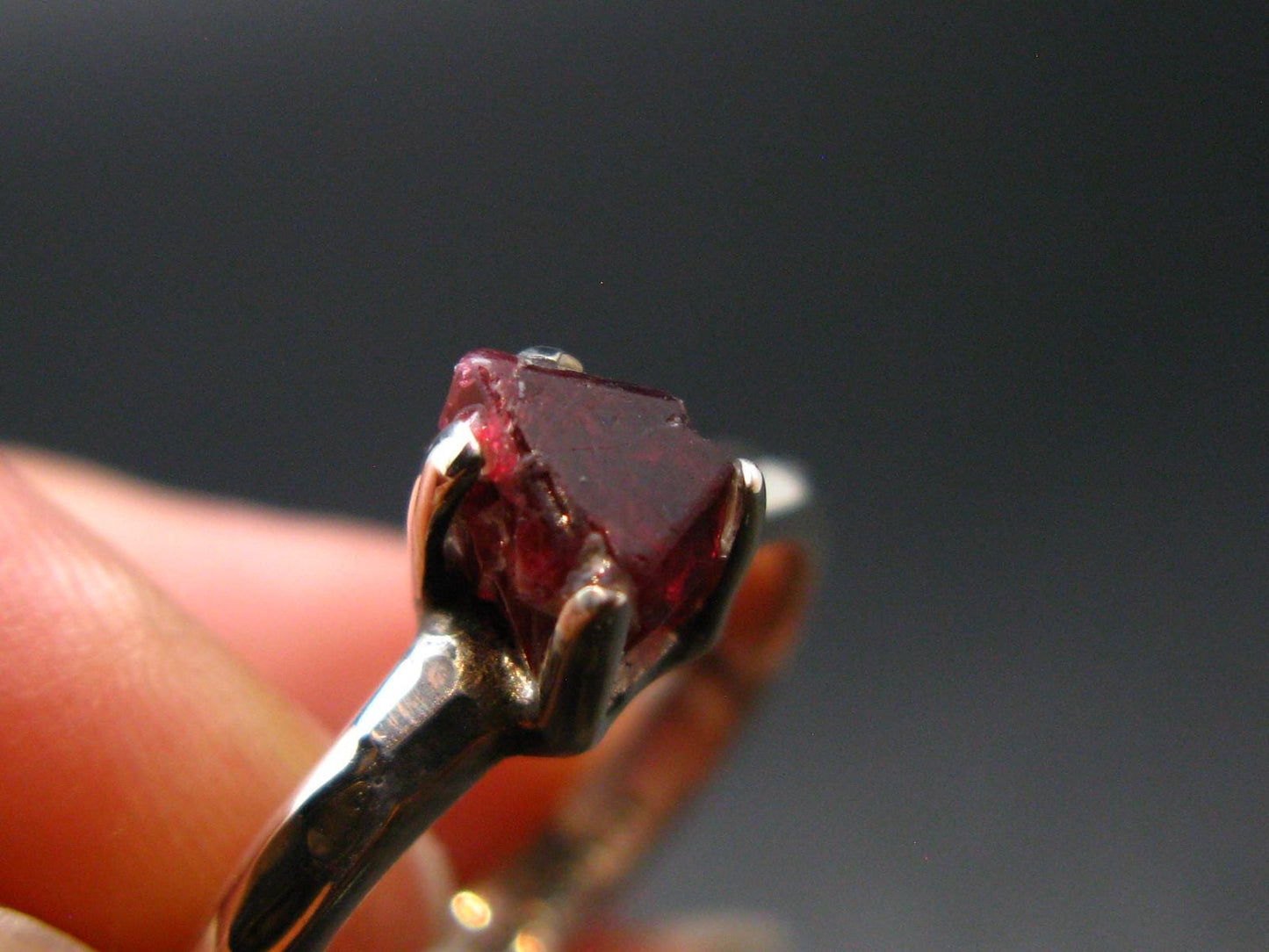 Spinel Ring From Tanzania - Size 8 - 2.51 Grams