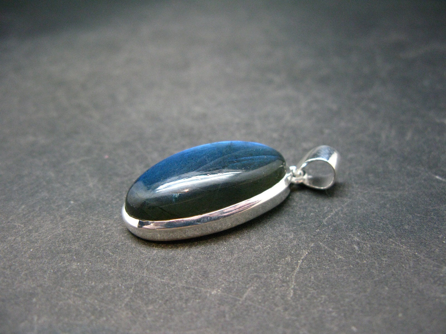 Faceted Labradorite Pendant In 925 Sterling Silver From Madagascar - 1.3'' - 7.2 Grams
