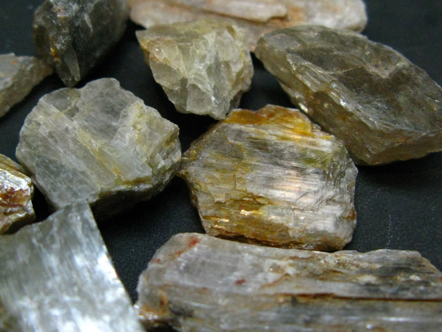 Lot of 10 Gem Color Change Diaspore Crystals From Turkey - 194 Carats