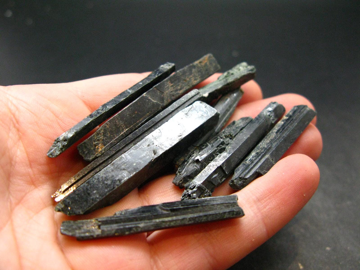 Lot of 10 Rare Aegirine Crystals From Malawi - 29.0 Grams