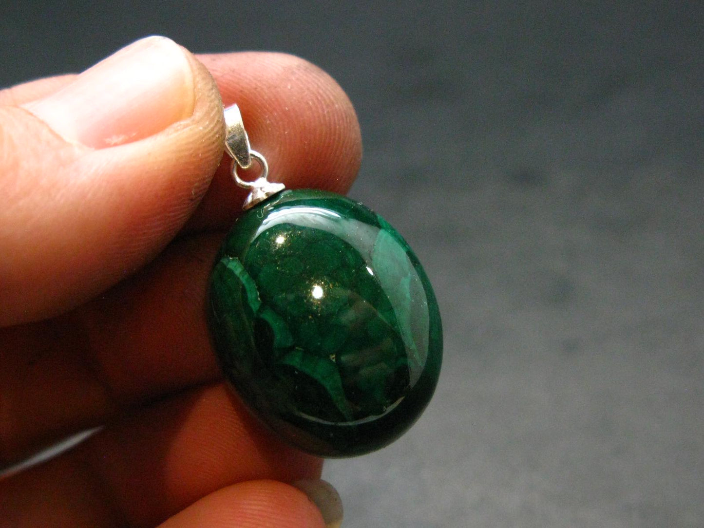 Queen of Green!! Genuine Vivid Vibrant Green Malachite Sterling Silver Pendant - 1.1" - 7.94 Grams