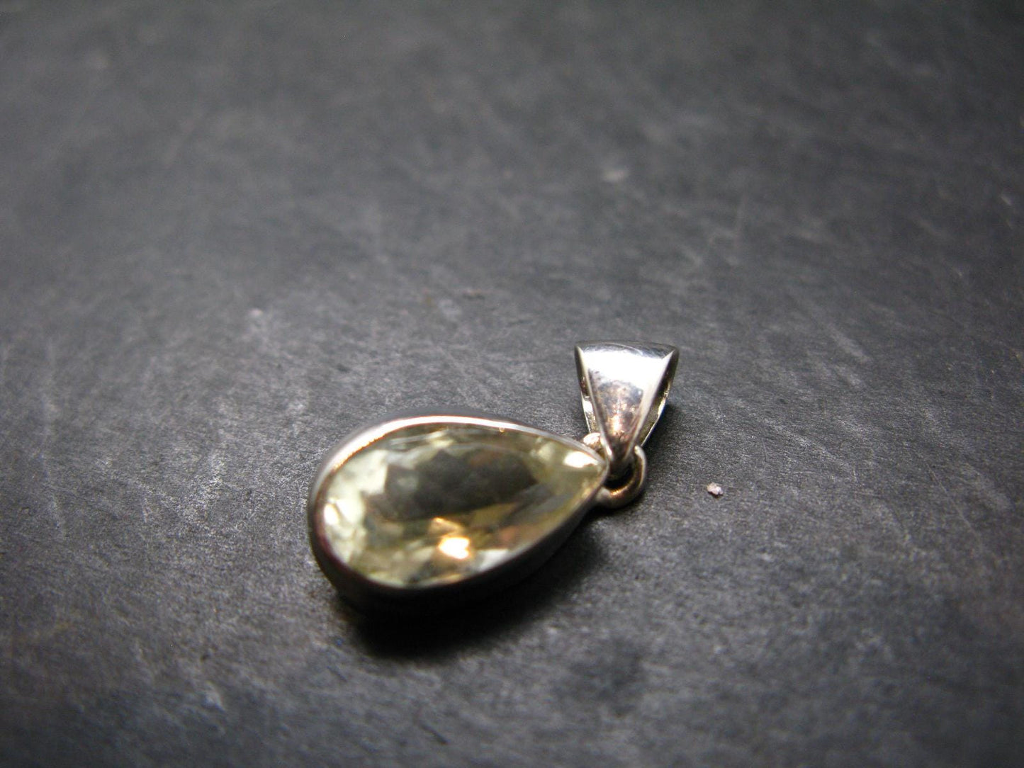 Gem Libyan Desert Glass Tektite Faceted Pendant Sterling Silver from Libya - 0.9" - 2.20 Grams