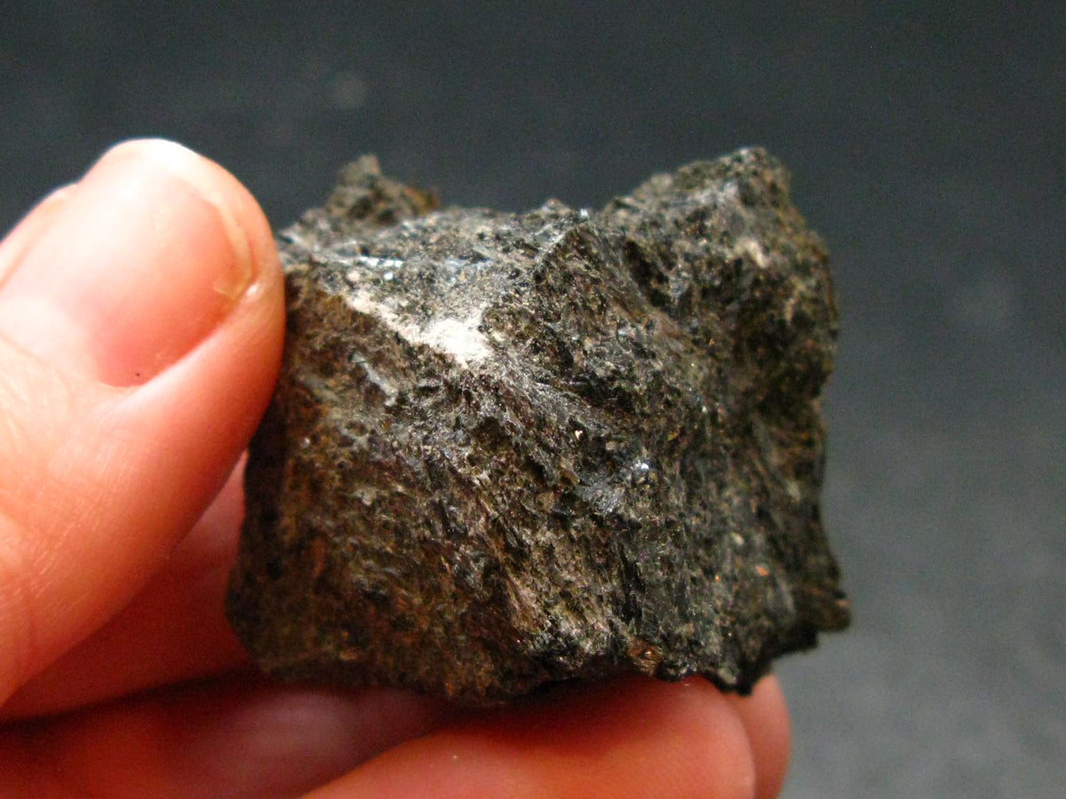 Rare Nuumite Nuummite Raw Piece From Greenland - 30.0 Grams - 1.1"