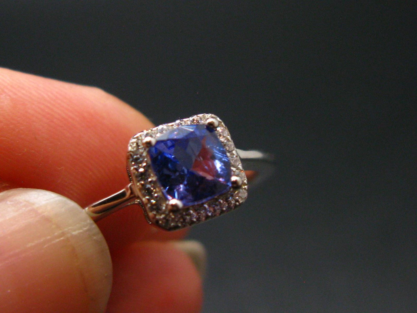 Tanzanite (Zoisite) Sterling Silver Ring - 2.09 Grams - Size 7