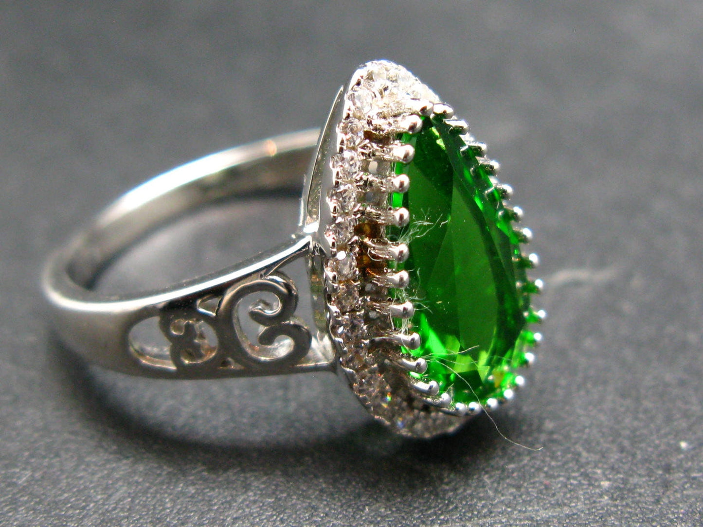 Helenite Gaia Stone Gem Sterling Silver Ring with CZ Accent From Washington - Size 9