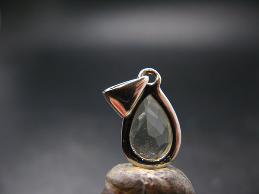 Gem Libyan Desert Glass Tektite Faceted Pendant Sterling Silver from Libya - 0.9" - 2.20 Grams