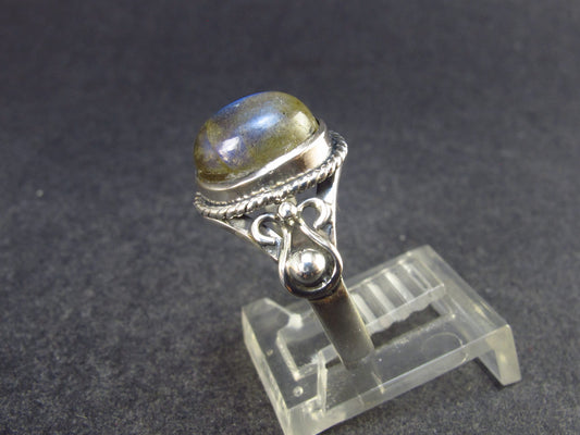 Labradorite Cabochon Silver Ring From Madagascar - 3.42 Grams - Size 7.25