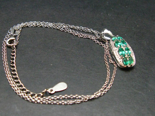 Emerald Silver Pendant W/Chain From Colombia - 0.84 Carats