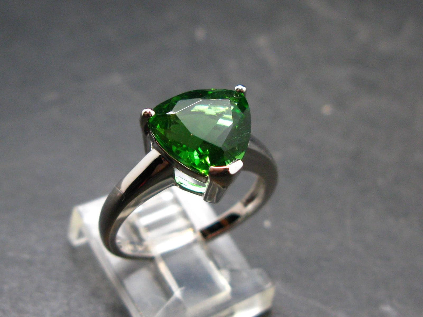 Helenite Gaia Stone Gem Sterling Silver Ring From Washington - Size 7 - 1.95 Carats