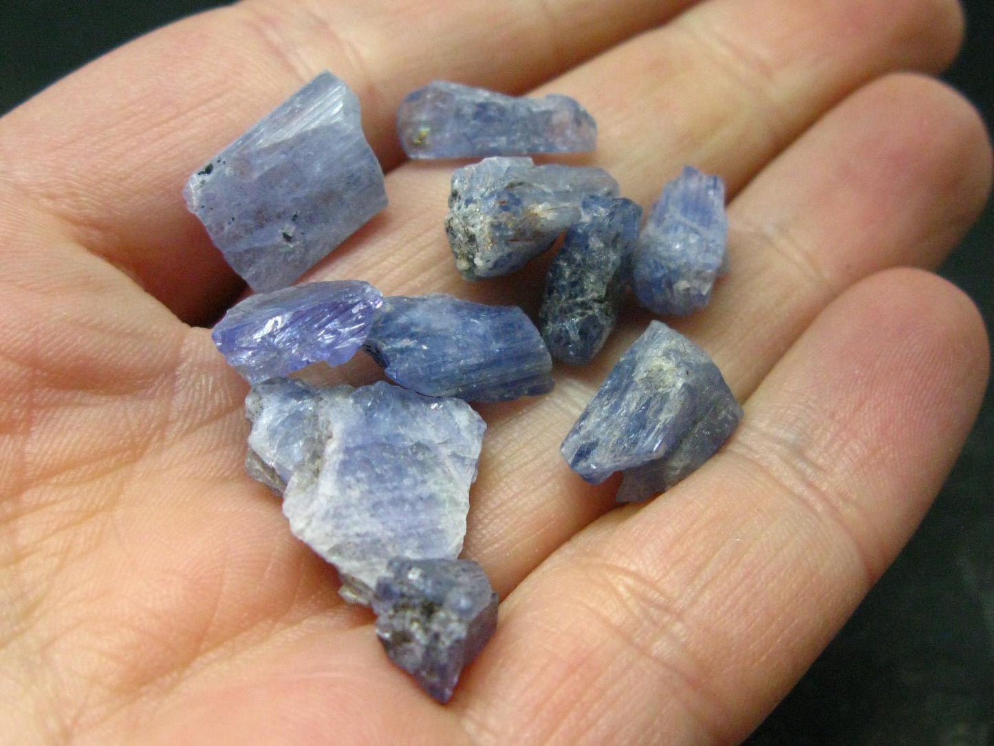Lot of 10 Gem Tanzanite Zoisite Crystals From Tanzania - 38.60 Carats