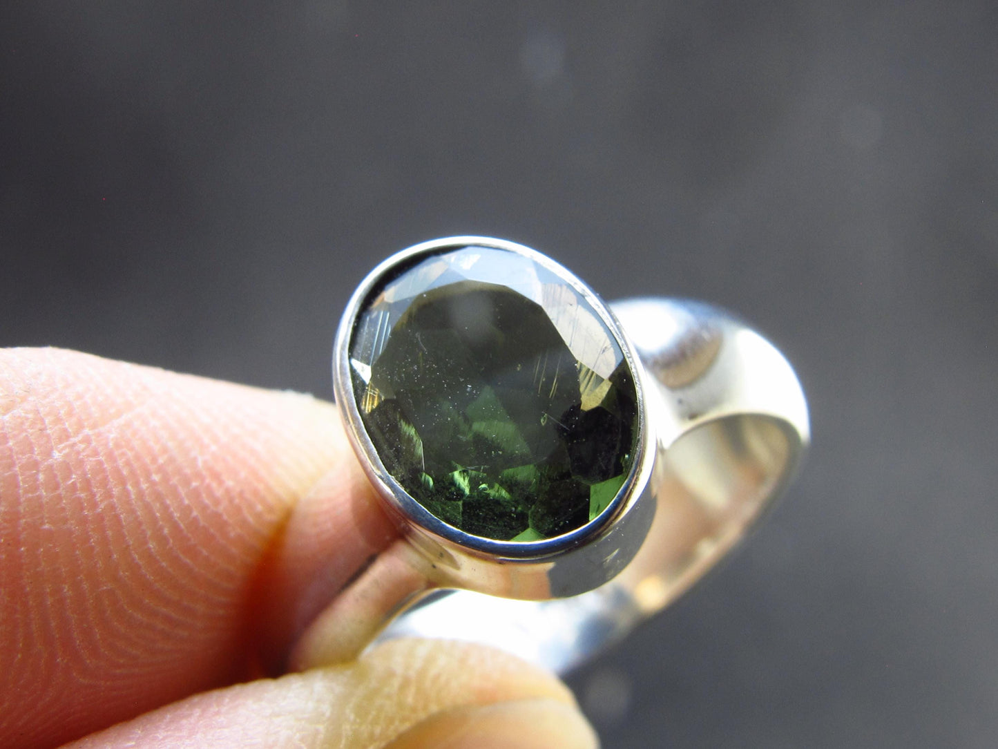 Moldavite Tektite Facetted Silver Ring from Czech Republic - Size 9 - 6.21 Grams