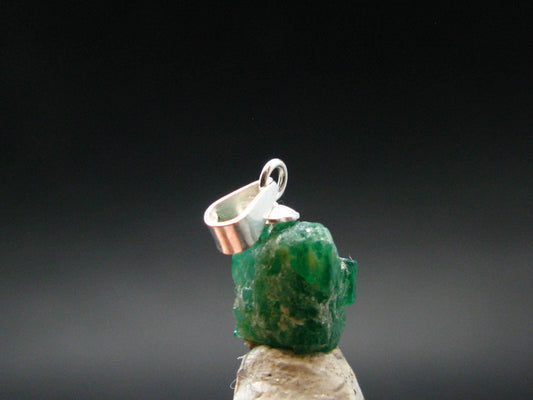 Emerald Beryl Silver Pendant from Afghanistan - 0.6" - 0.86 Grams