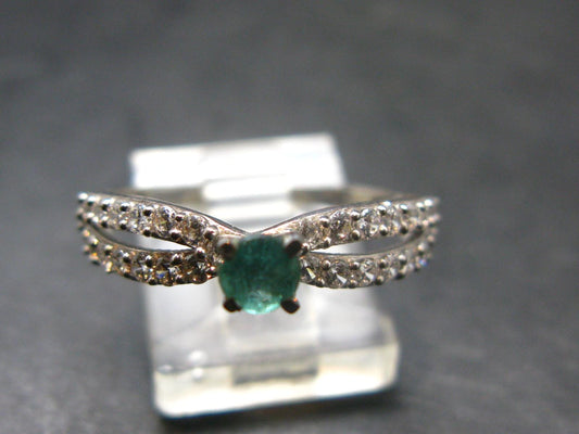 Emerald Crystal Silver Ring from Colombia - 1.84 Grams - Size 9