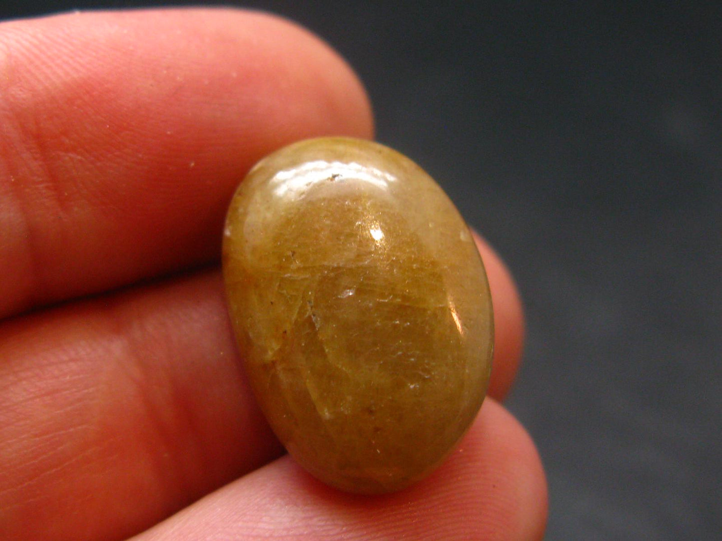 Tumbled Polished Gem Yellow Sapphire Corundum Crystal From Sri Lanka - 0.7" - 21.15 Carats