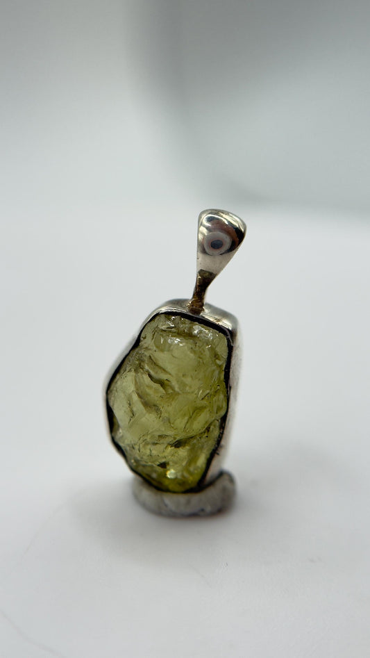 Chrysoberyl Raw Stone Pendant Green Yellow Gemstone Silver Crystal Pendant Natural Minimalist Jewelry Gift