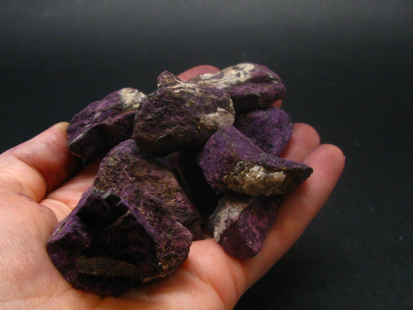 Lot of 10 raw Purpurite Crystals from Namibia